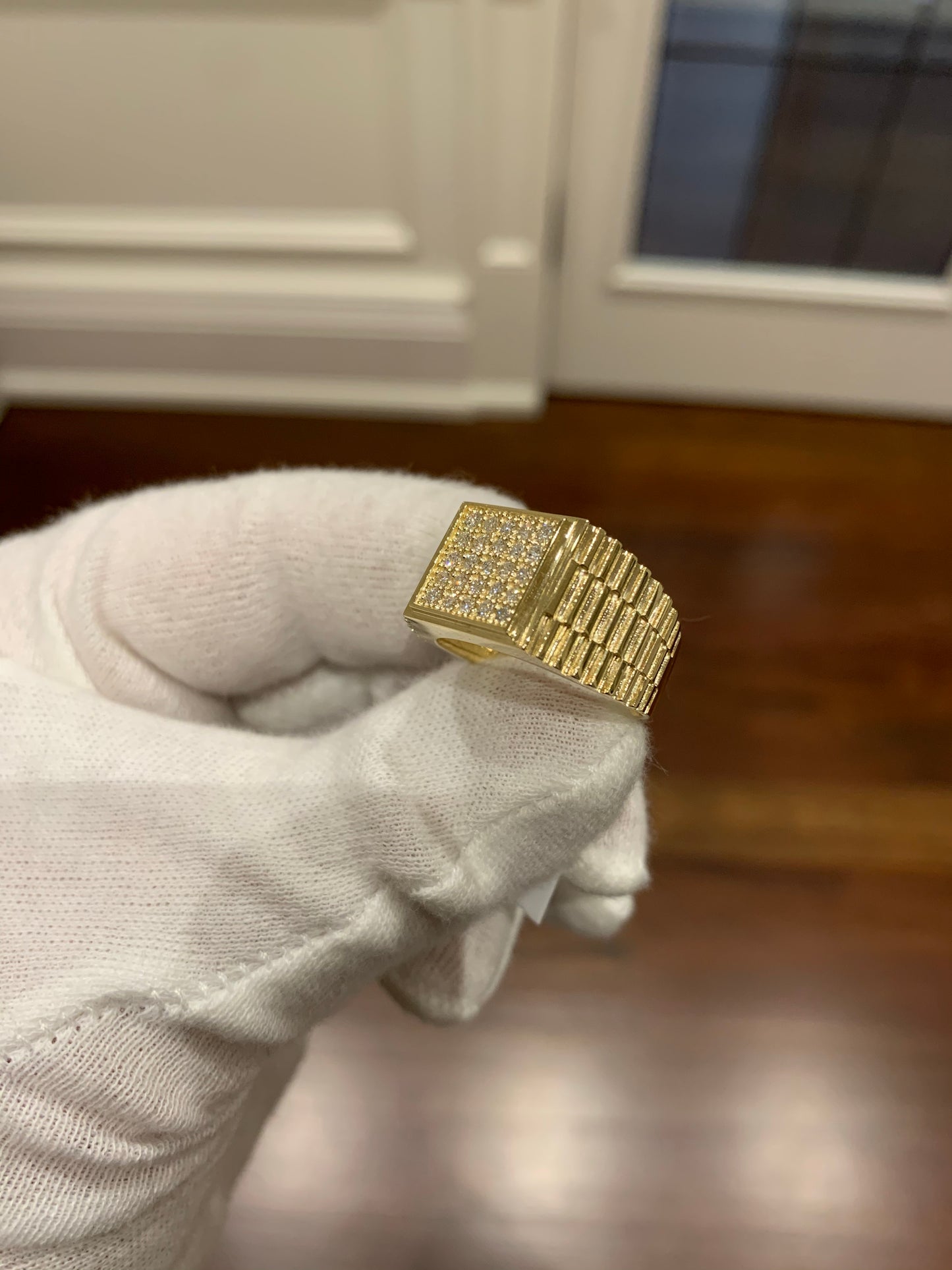 Square Diamond Ring With Faceted Band